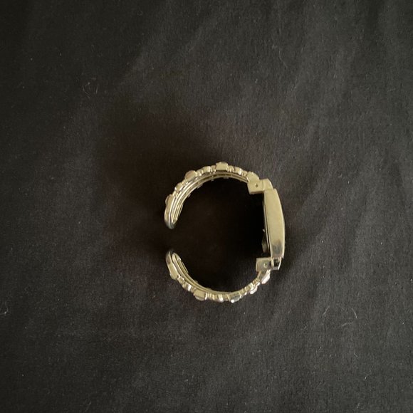 Geneva Elite Cuff Watch - Picture 3 of 3